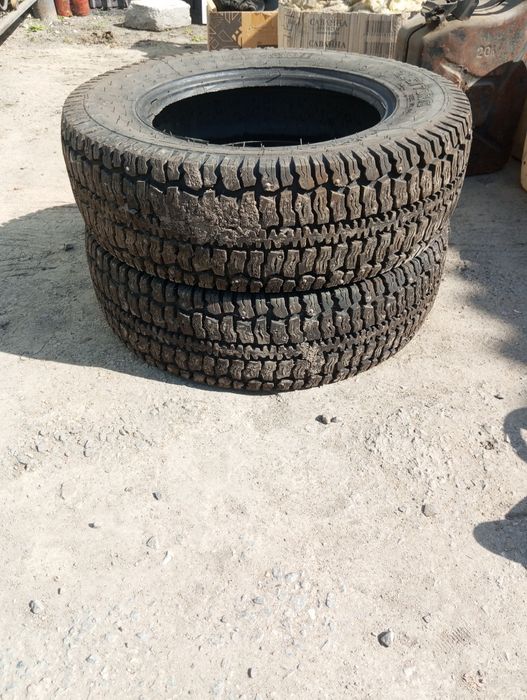 Зимние шины автомашины нива