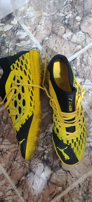 Ghete fotbal Puma, Pantaloni trening Babolat dama L Nou