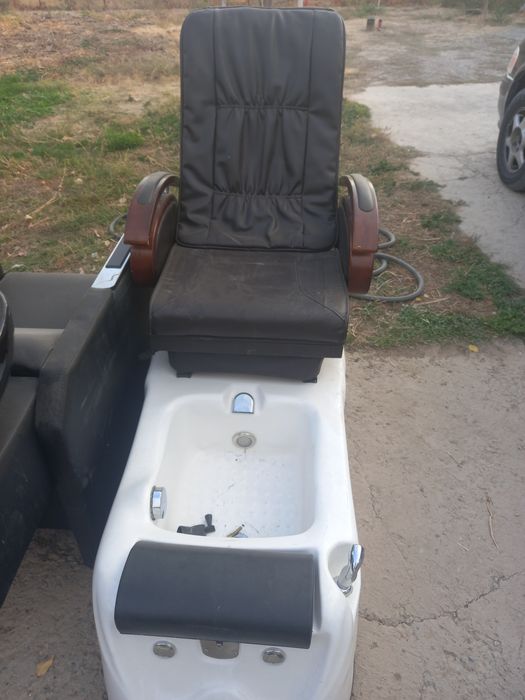 педикюр, парикмахер кресло