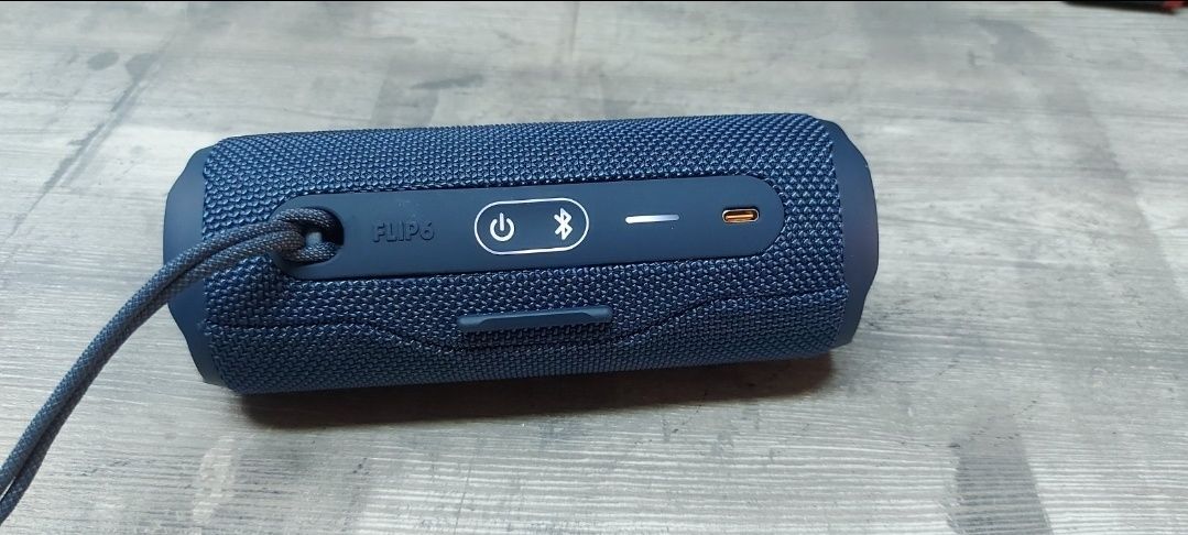 Bluetooth колонка JBL Flip 6