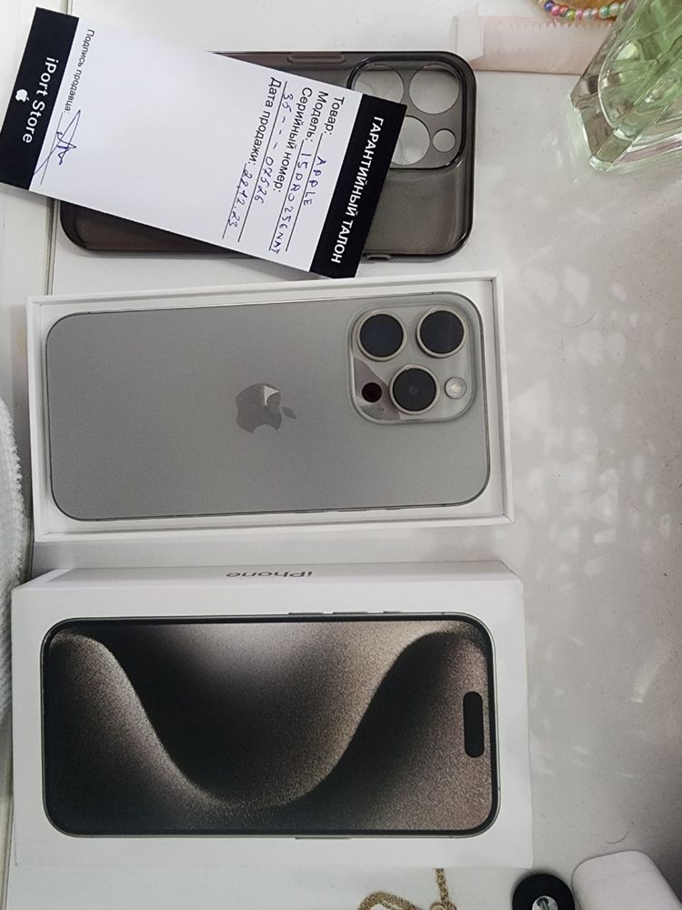 Продам свой iphone 15 pro 256 гб