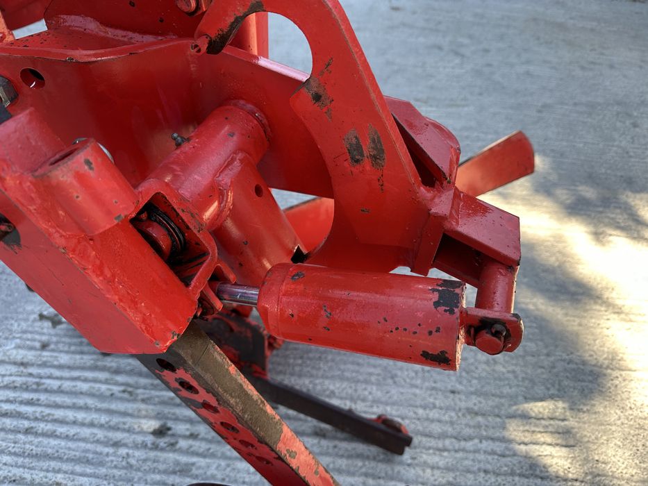 Plug Niemeyer 3 brazde (Nu lemken , Rabe-Werk , Kuhn etc..