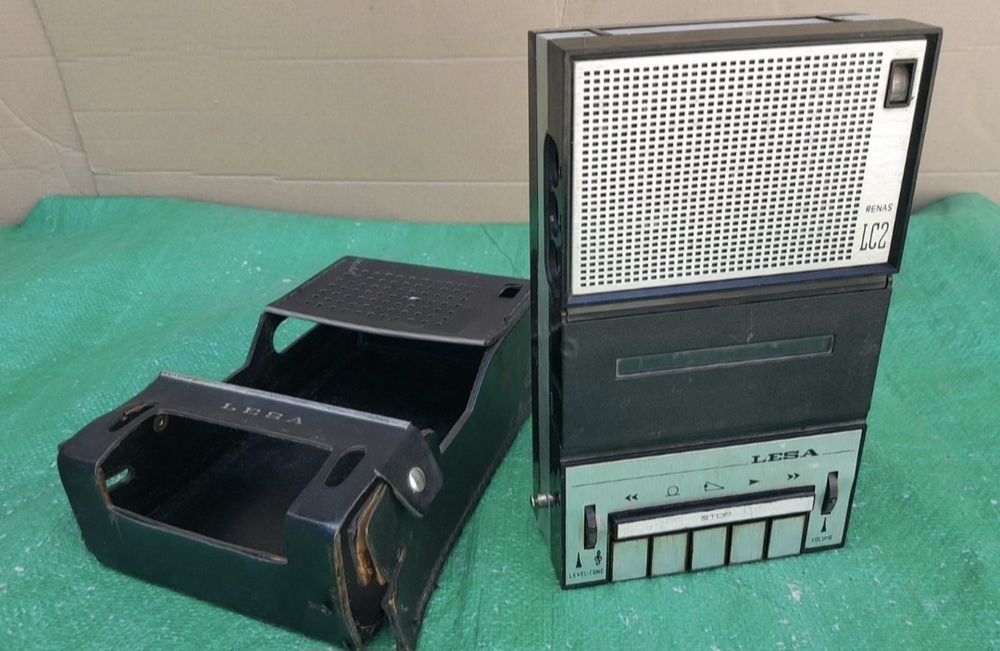 Vând casetofon deck marca LESA RENAS LC2