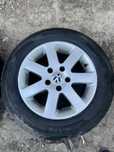 1300 lei Vand jante VW si Anvelope Hankook 195/65 R15 Pret negociabil