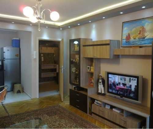 Дава се под наем Двустаен апартамент в Бургас, Лазур - 64 кв.м за 178.5 € - Снимка #3