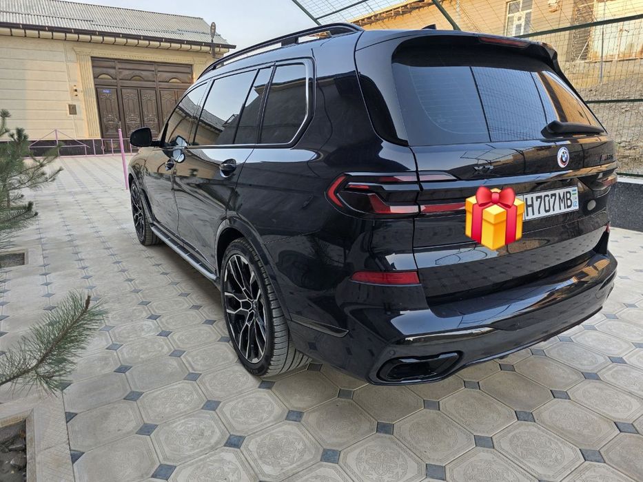 BMW X7 M Sport/Sky Lounge/Off-Road Package/Alcantara/Restyl/Full Optio