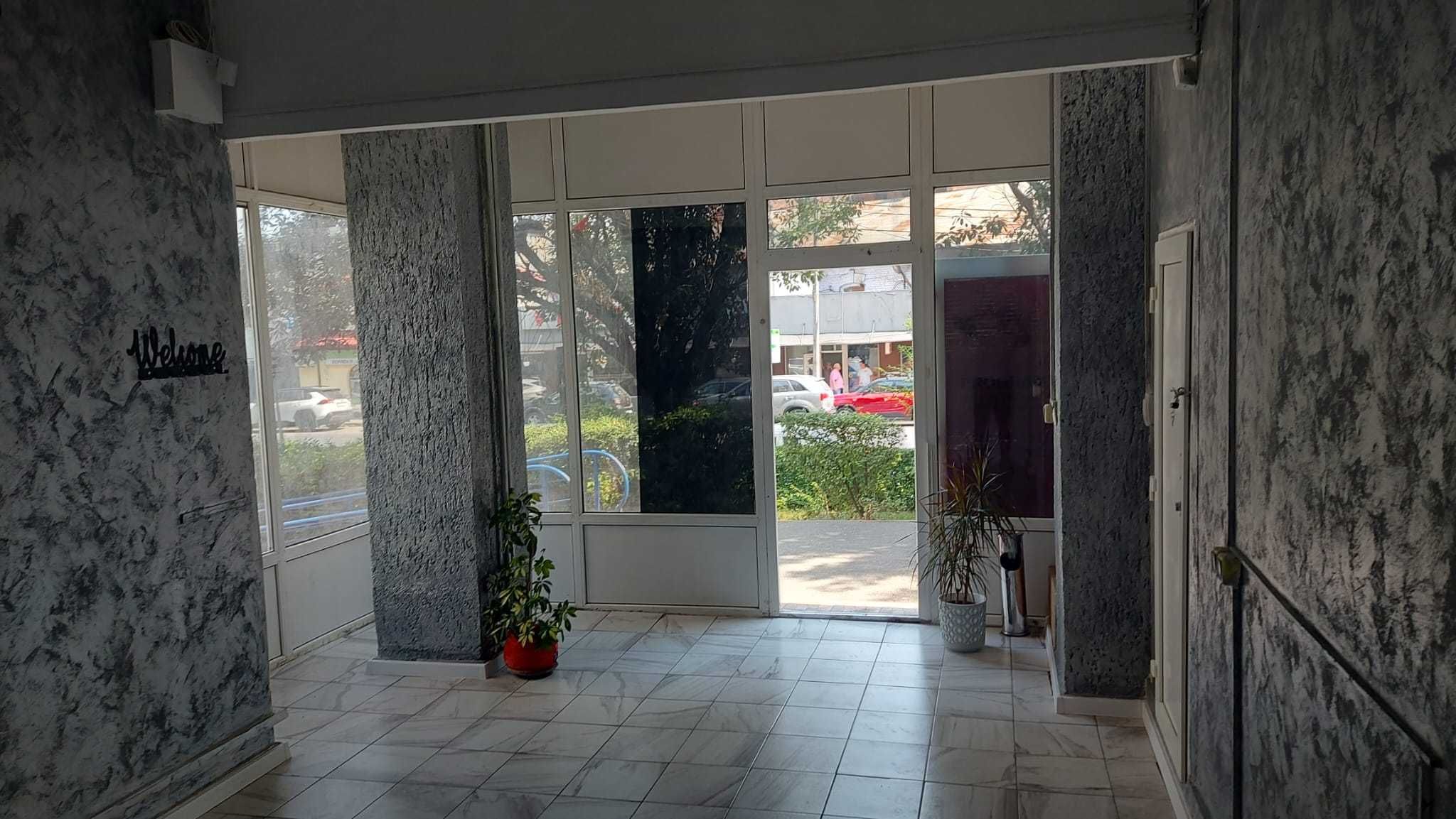 Spatiu comercial de inchiriat ,zona Tineretului, propietar.
