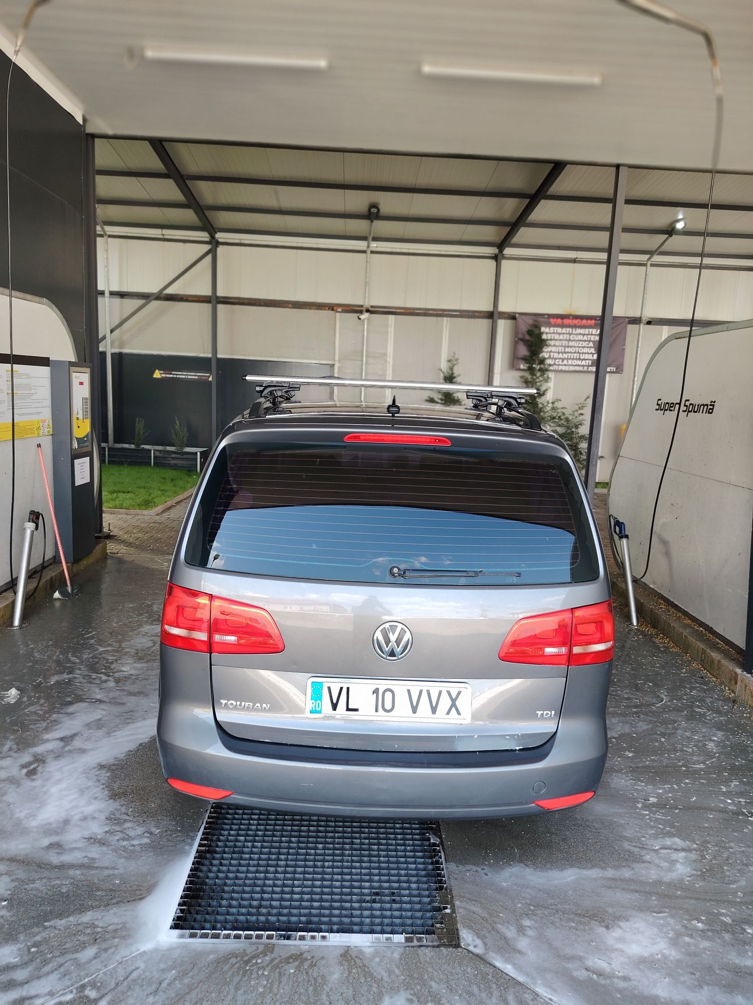 Volkswagen Touran 2011 - kilometri absolut reali.