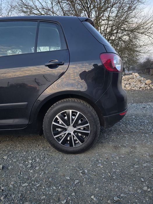 Vând golf 5 plus