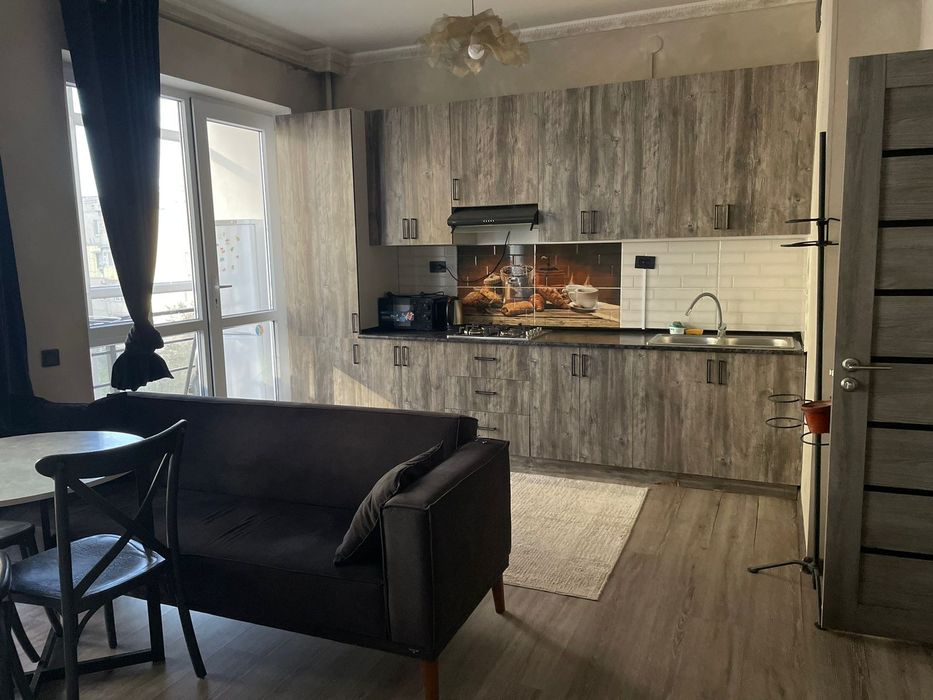 18ый микрорайон 1комн. Посуточно