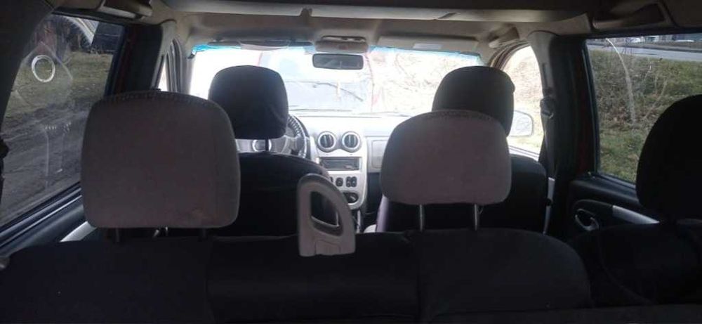 Продавам Dacia Logan 1.4 75 ks комби