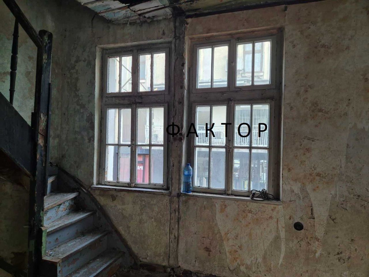 Продава се Къща в Пловдив, Център - 150 кв.м за 2200 €/кв.м - Снимка #4