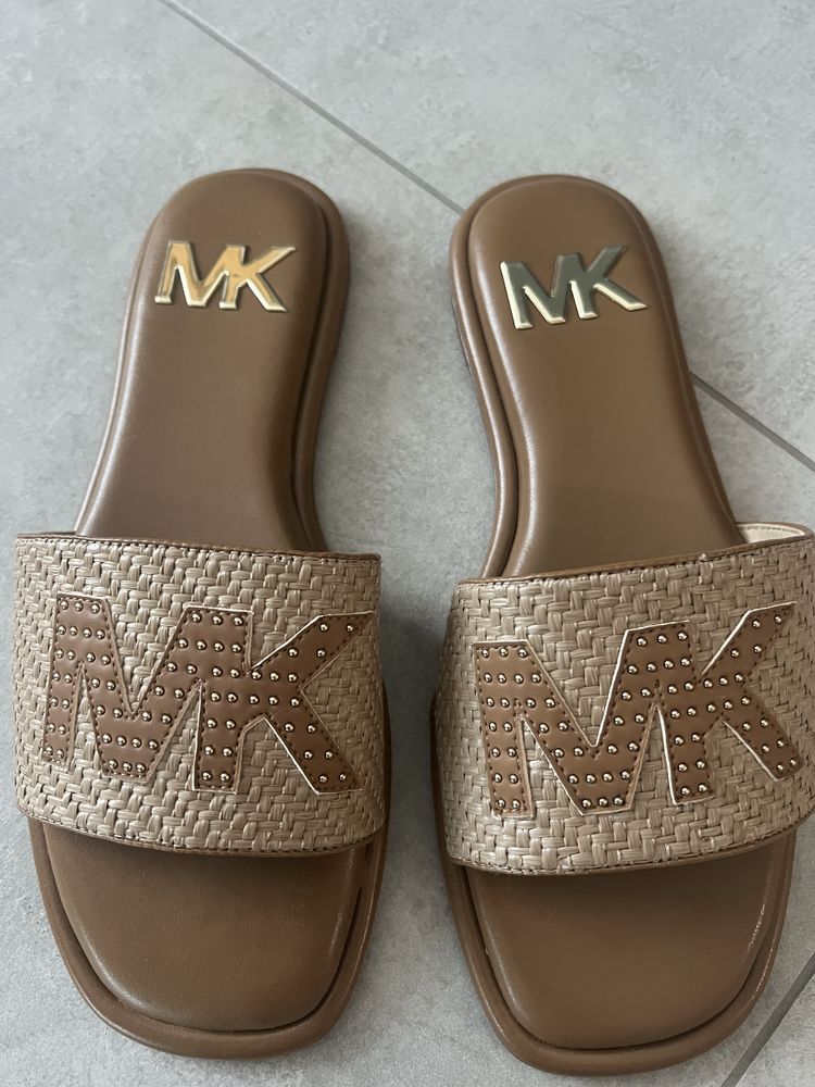 Чехли Michael Kors