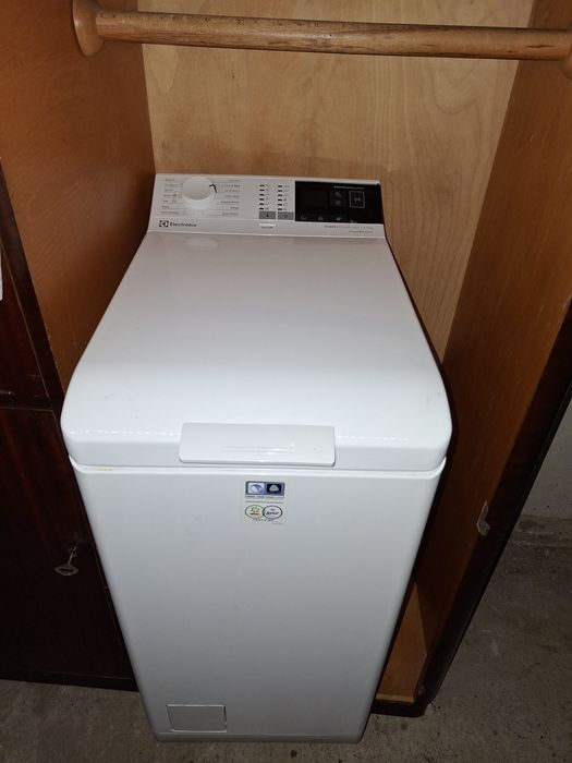 Mașină de spălat verticală PerfectCare600 clasă B 7.0 kg Inverter