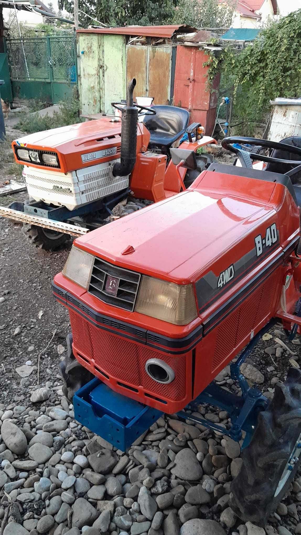 GRAU  1 leu/kg , TRACTOR kubota 12cp și 14 cp, freza, coasa 4000E