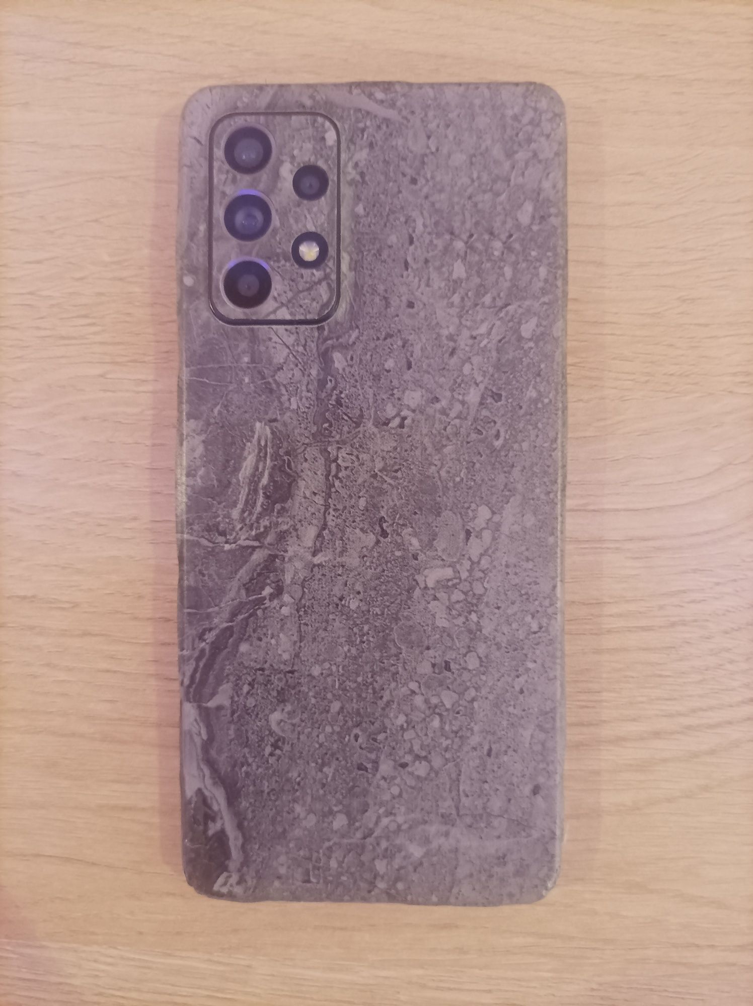 Samsung Galaxy A52