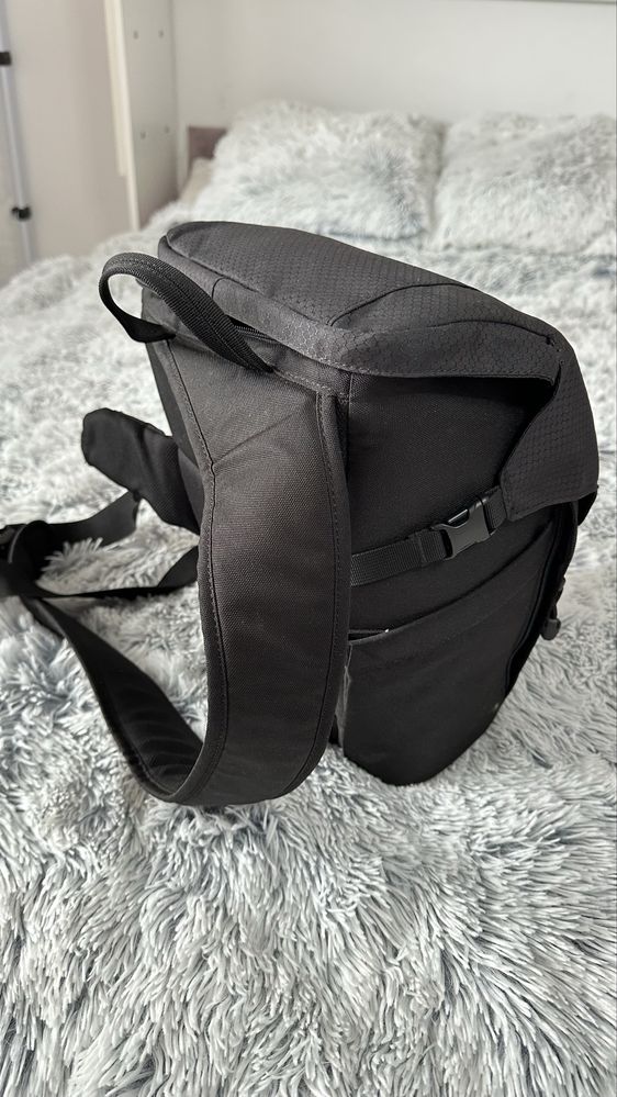 Rucsac foto Lowepro Urban Photo Sling 250