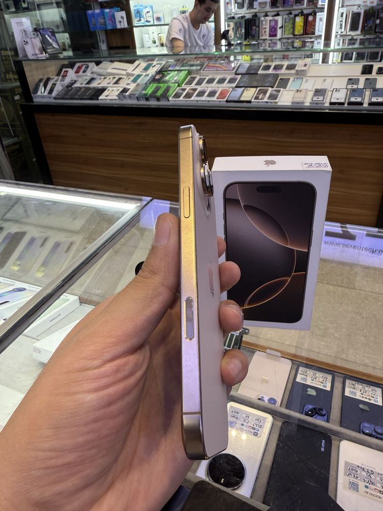 iPhone 16 Pro Max 256Gb
