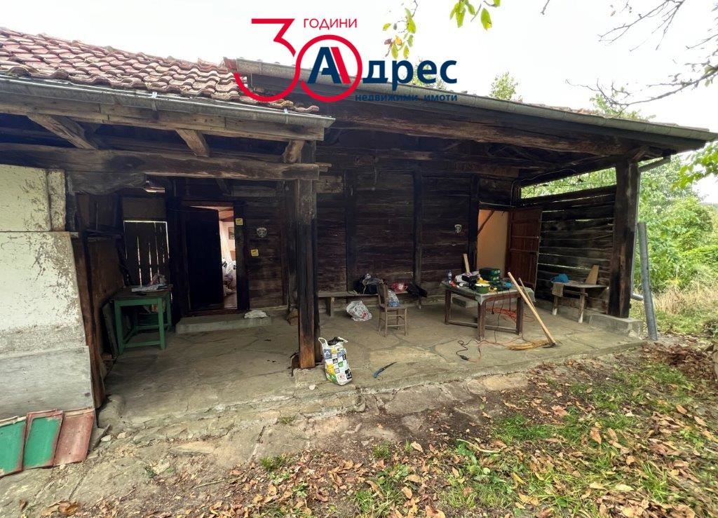 Къща в Габрово, област-с.Боженци площ 146 цена 19999
