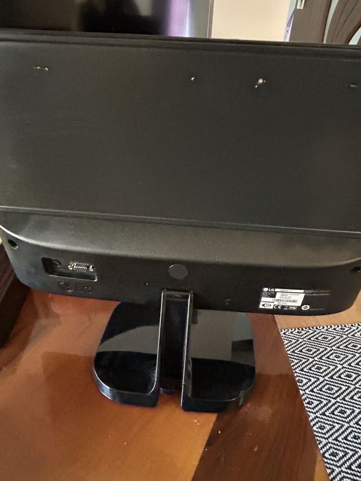 Monitor LG 20MP48A-P
