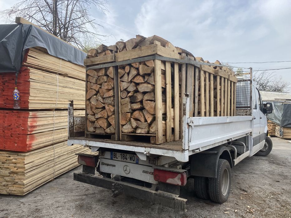 Lemne de foc la palet