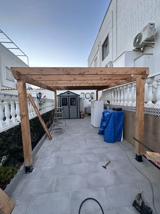 Terase, pergole si foisoare din lemn