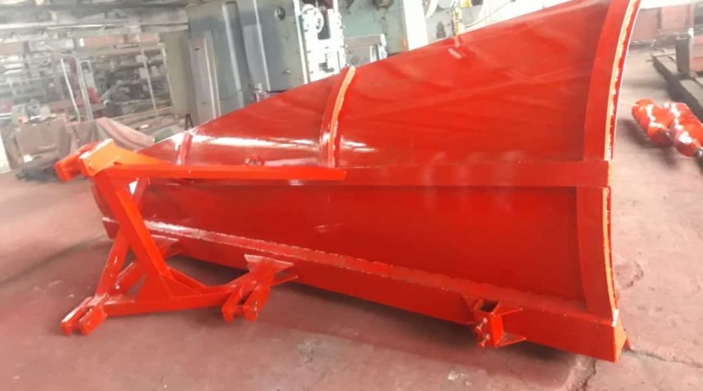 Боковые отвалы чёткие