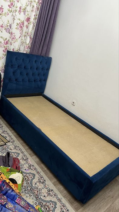 Кровать 2 шт по 20000 без матраса