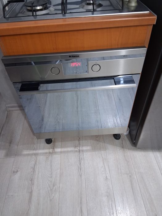 Plita gaz si cuptor electric Hansa