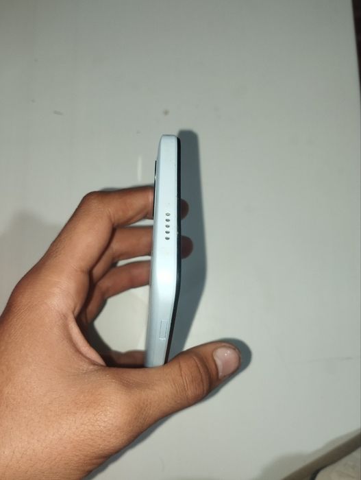 Redmi A2+ sotiladi