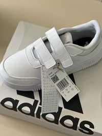 Adidasi noi Adidas