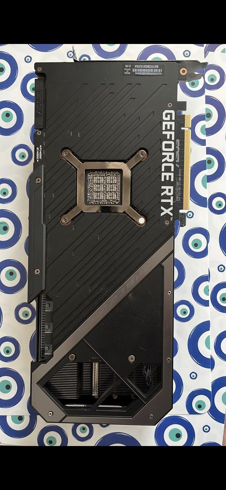 Asus rog Strix 3090 24GB
