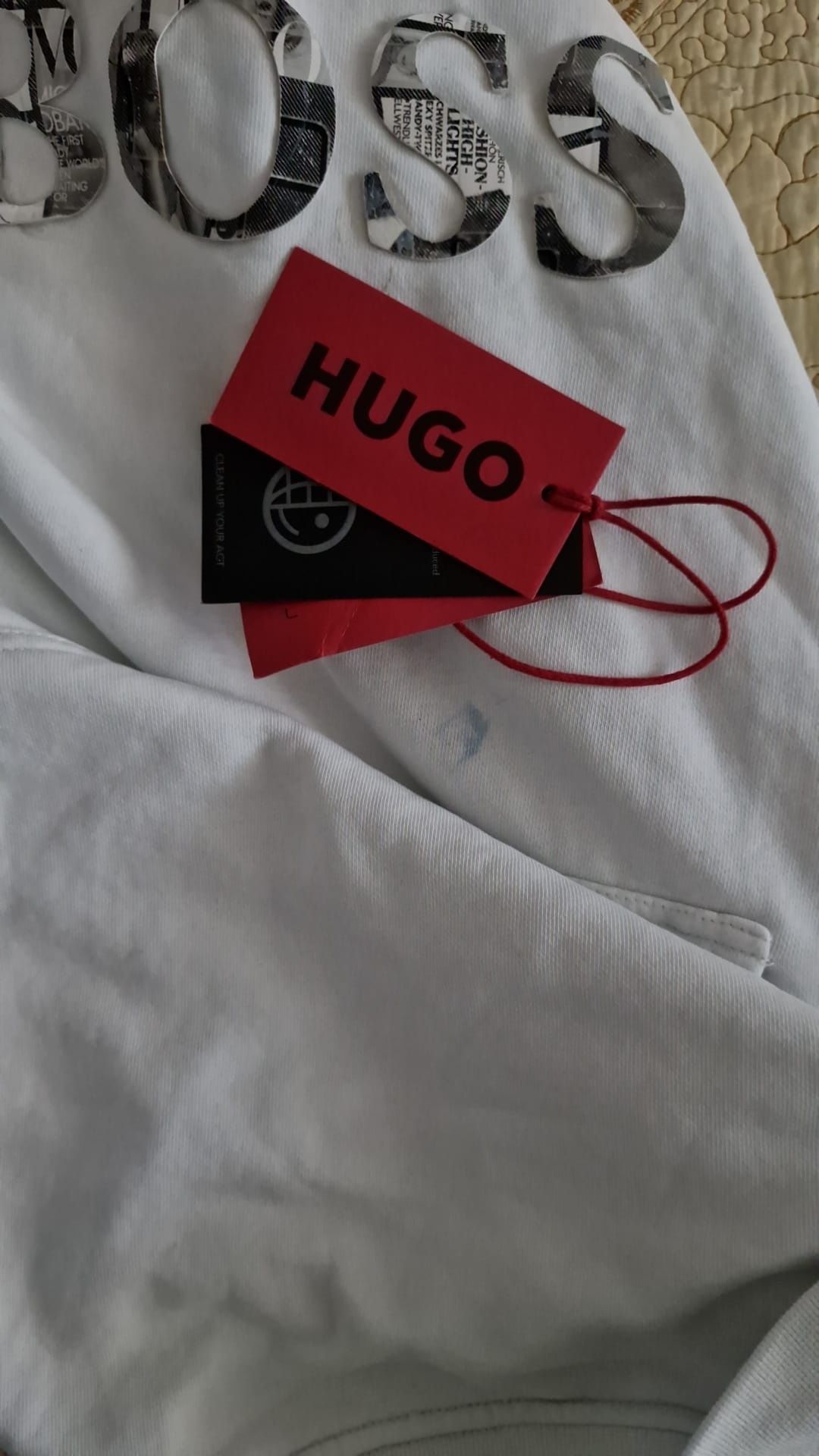 Hanorac hugo boss original cu etichete