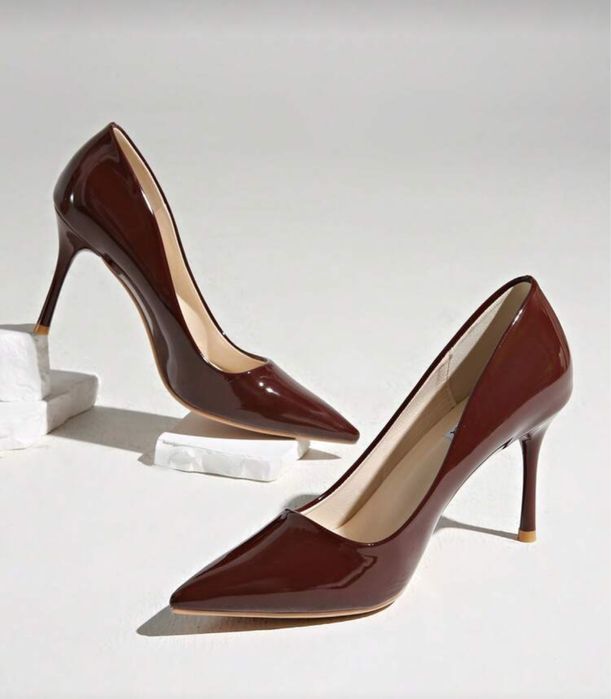 Pantofi cu toc eleganti