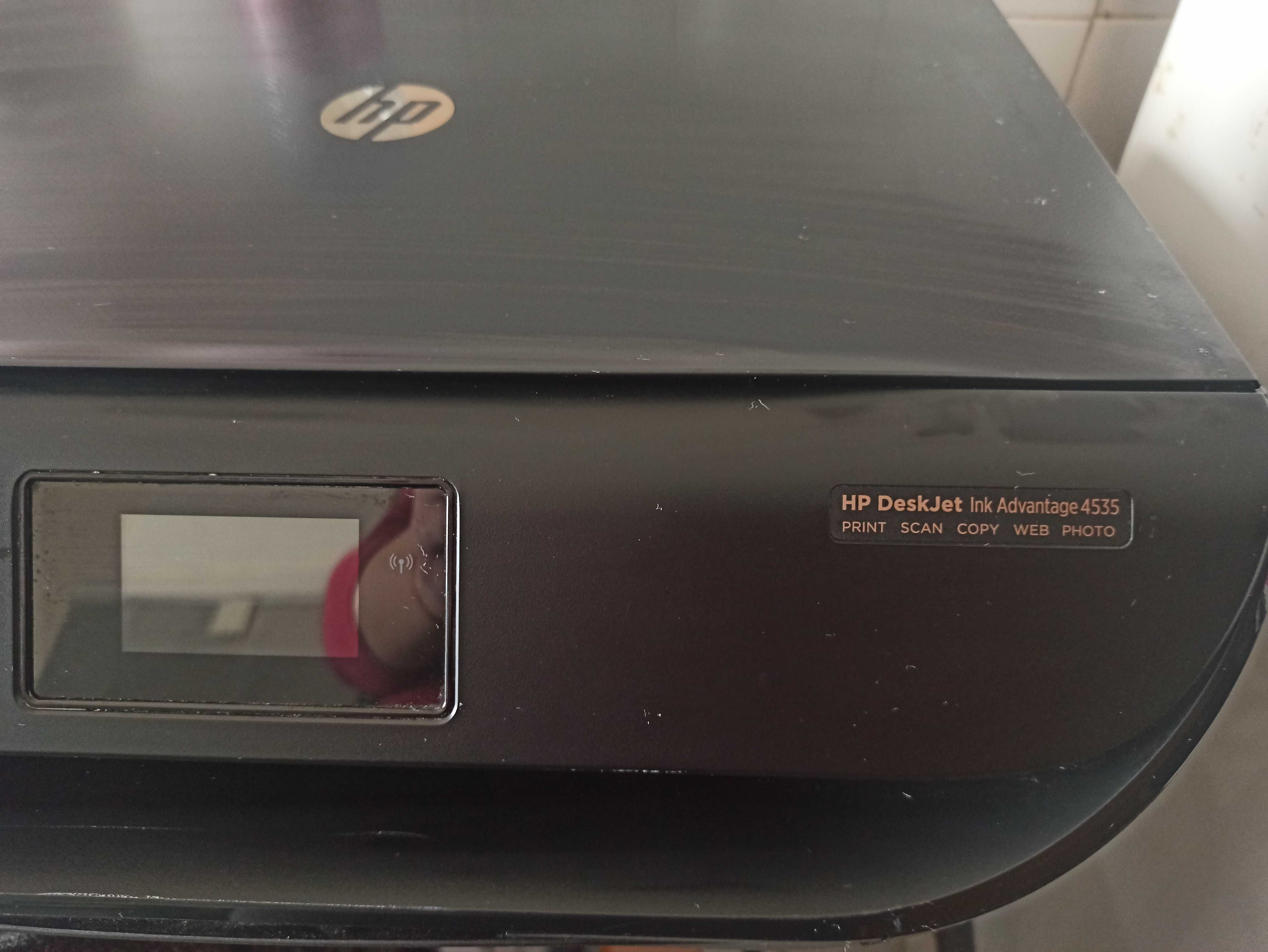 Imprimanta multifunctional HP DeskJet Ink Advantage 4535 Negru