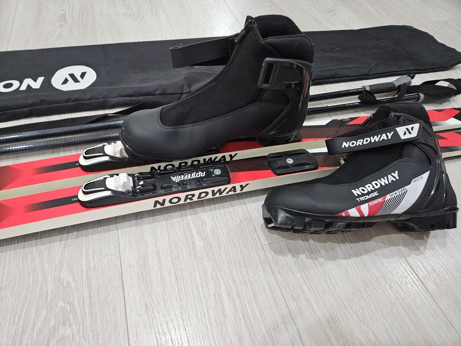 Продам лыжи в хорошем состоянии