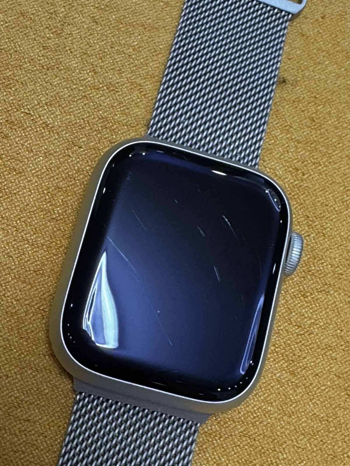 Apple Watch 9 41 mm.