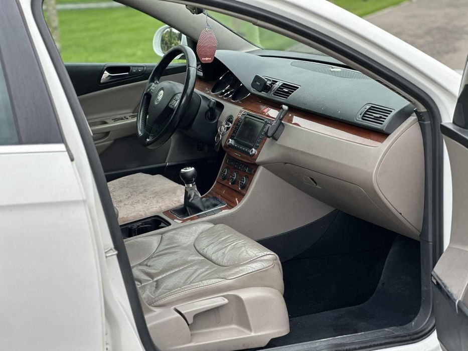 Volkswagen Passat B6 2.0TDI /HighLine-Full dotări
