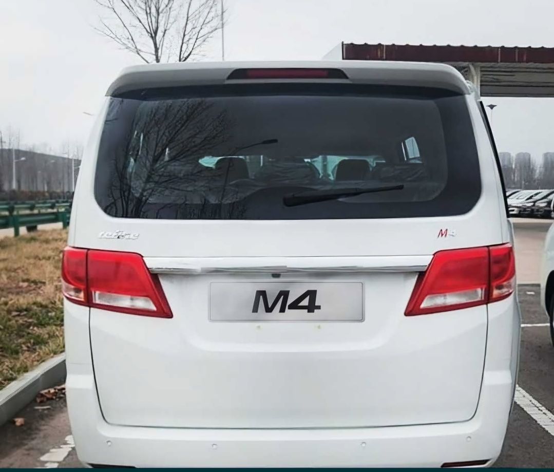 JAC M 4 сотилади