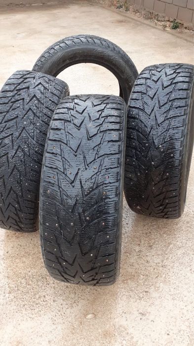 Продам шины 235/55R18 4шт