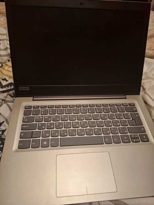 Продава се лаптоп Lenovo