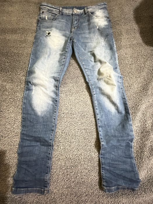 Vând blugi zara boys