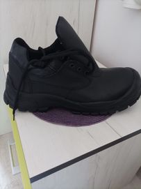 Чисто нови работни обувки Stenso