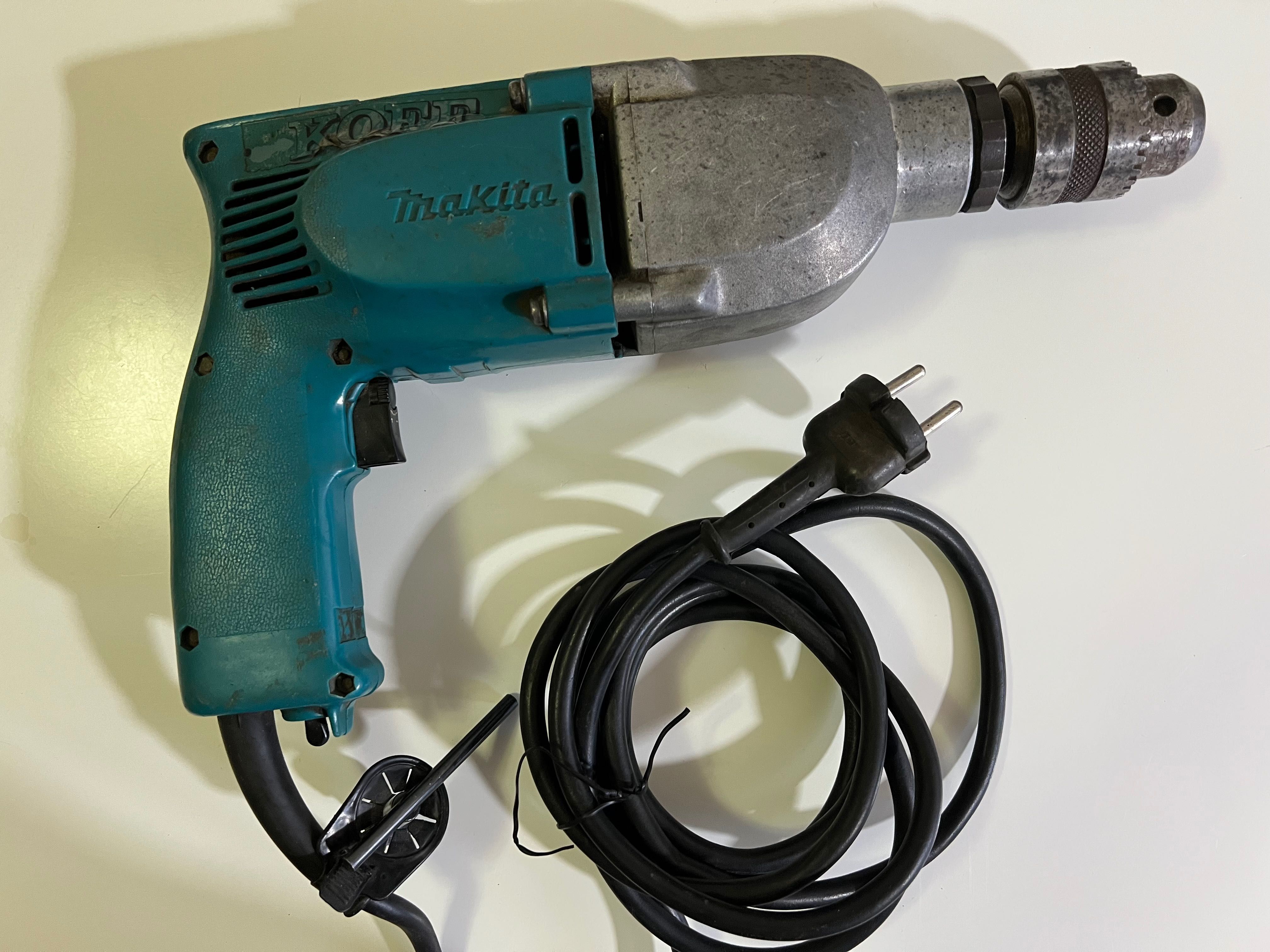 Mașină de găurit cu percuție Makita HP2010N – 750W, 2 viteze