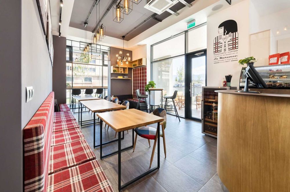 Vand amenajare cafenea/ Chirie spațiu amenajat