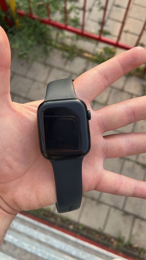 Продам Apple Watch Series 7, 45mm, black