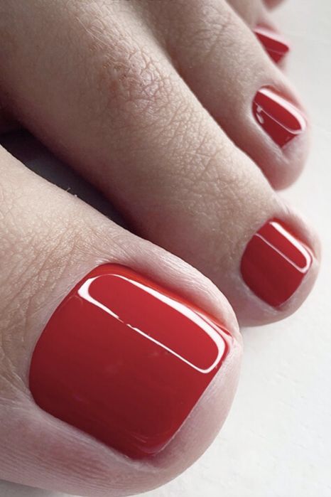 Pedichiura cu oja semi plus tratament talpa