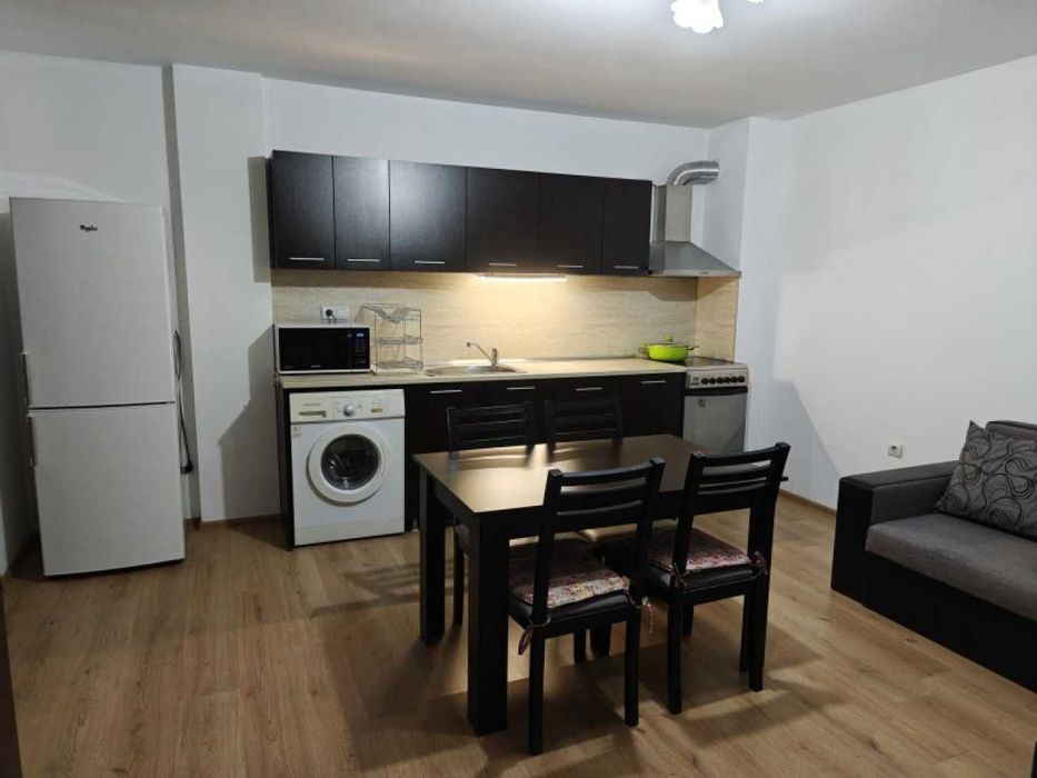 Дава се под наем Двустаен апартамент в Пловдив, Кършияка - 55 кв.м за 325 € - Снимка #2