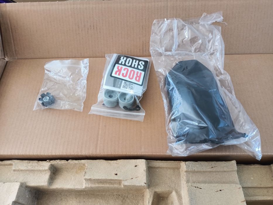 ROCKSHOX Fork LYRIK ULTIMATE Charger RC2 27.5" DeBonAir 150mm BOOST 15