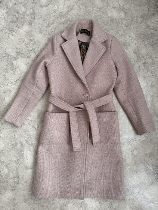 Продам весеннее пальто
